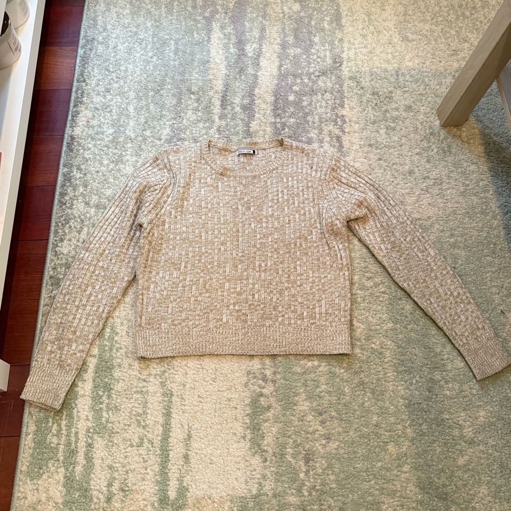 Women’s beige cropped sweater